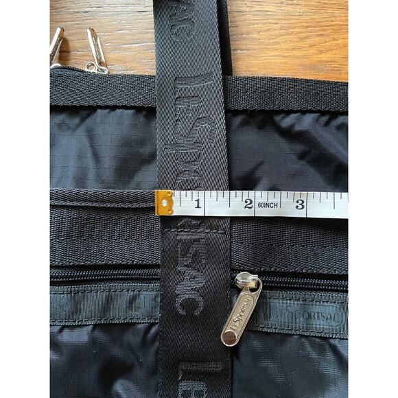 LESPORTSAC Large Black Shoulder Bag sz OS - Picture 11 of 13